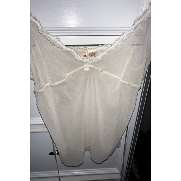 RARE Y2K True Vintage, Abercrombie & Fitch cream, sheer, lace camisole, Sz M - Picture 8 of 16